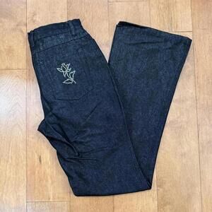 Co-op jeans with rhinestone rose embellishment Sz. 0